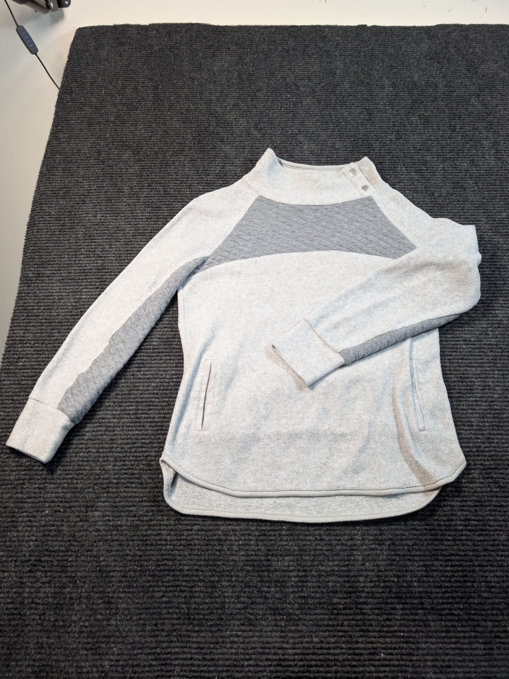 St. John's Bay Light Gray Quilted Yoke Pullover with Snap Mock Neck